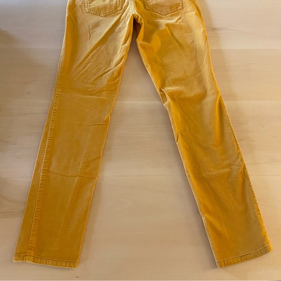 JESSICA SIMPSON cords. Golden yellow. Size 30. Circa 2000s. 98% cotton. - Picture 6 of 11